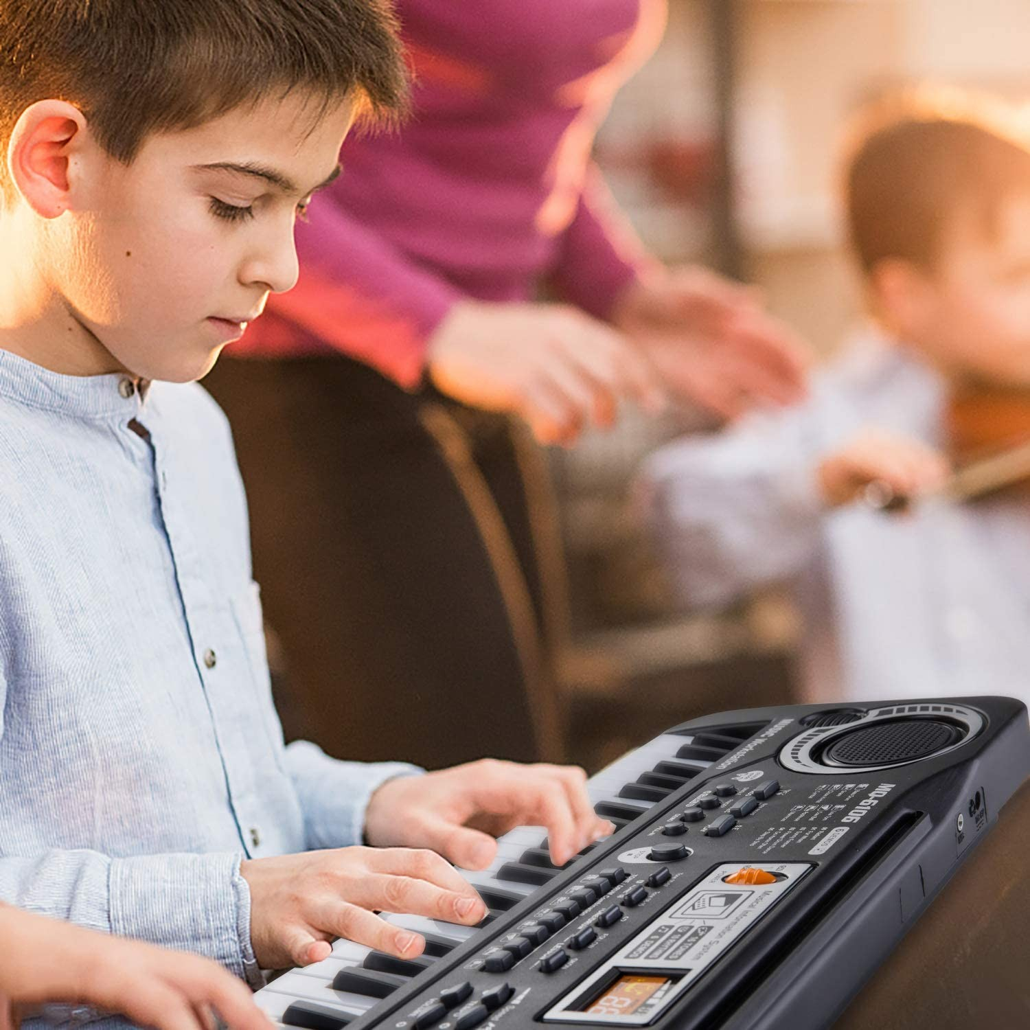 Kinder Keyboard Musik Spielzeug Piano mit 61 Tasten und 3.5mm Klinken Mikrofon - Schwarz