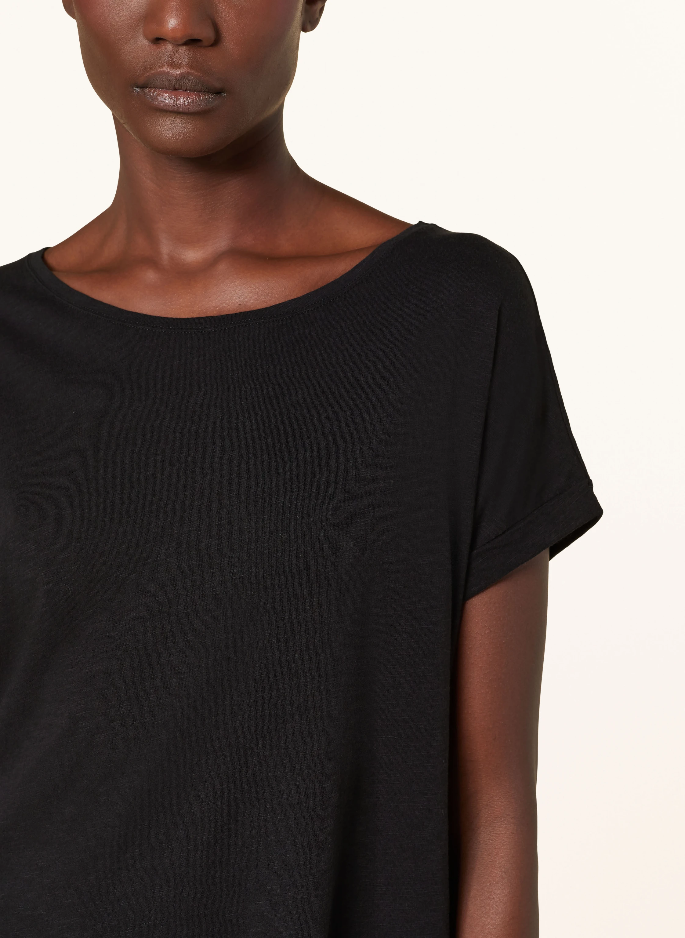 Juvia T-Shirt LUCA