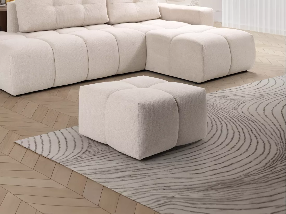 Pouf carré en tissu texturé beige TRIMALDI