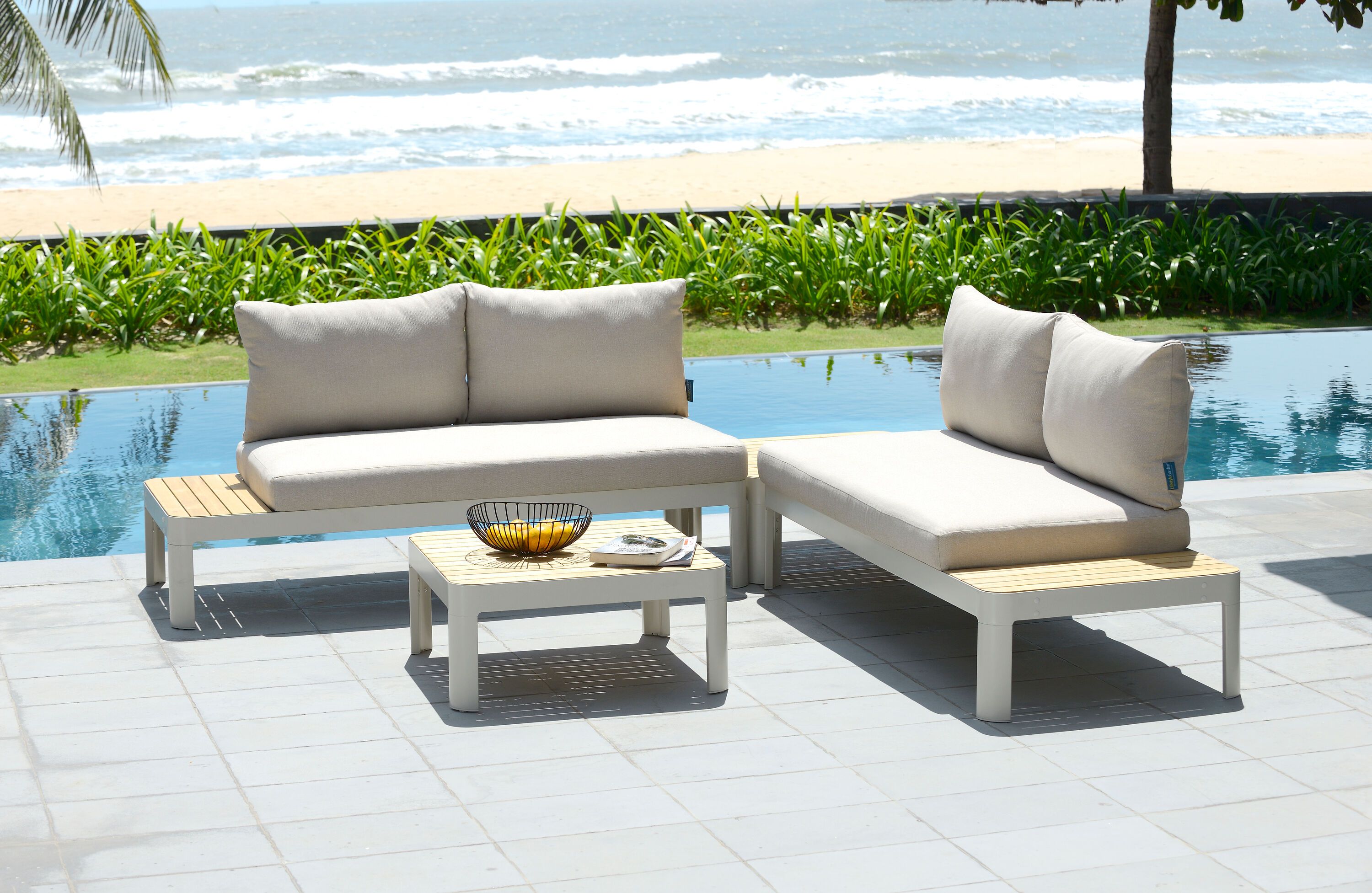 MAIO Loungesofa - Sand / B: 172.2 cm x T: 77.6 cm x H: 73.0 cm