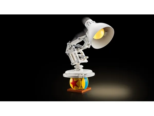LEGO Ideas 21357 Disney Pixar Luxo Jr.