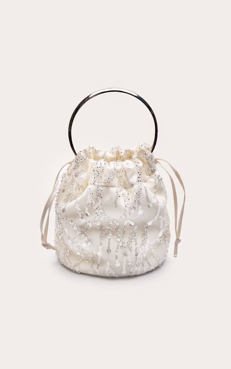 Pochette Froncée En Satin Ornée D'embellissements