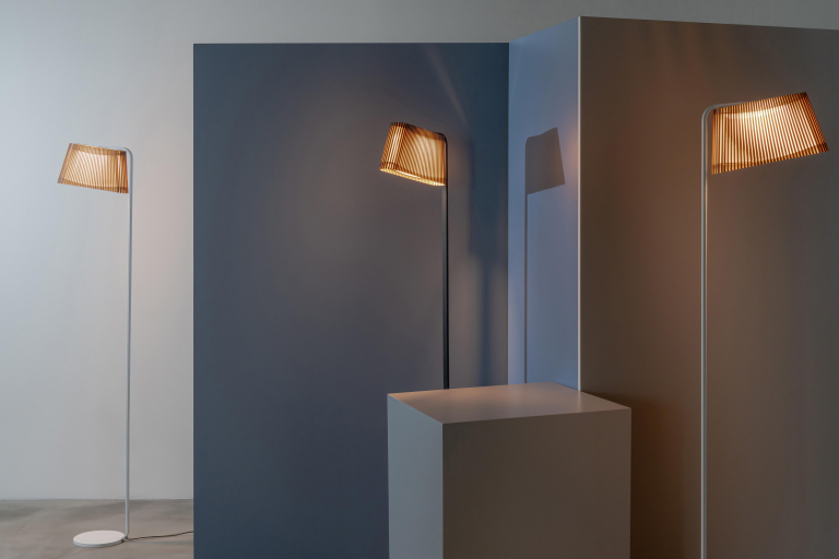 Secto Design Owalo 7010 vloerlamp LED zwart
