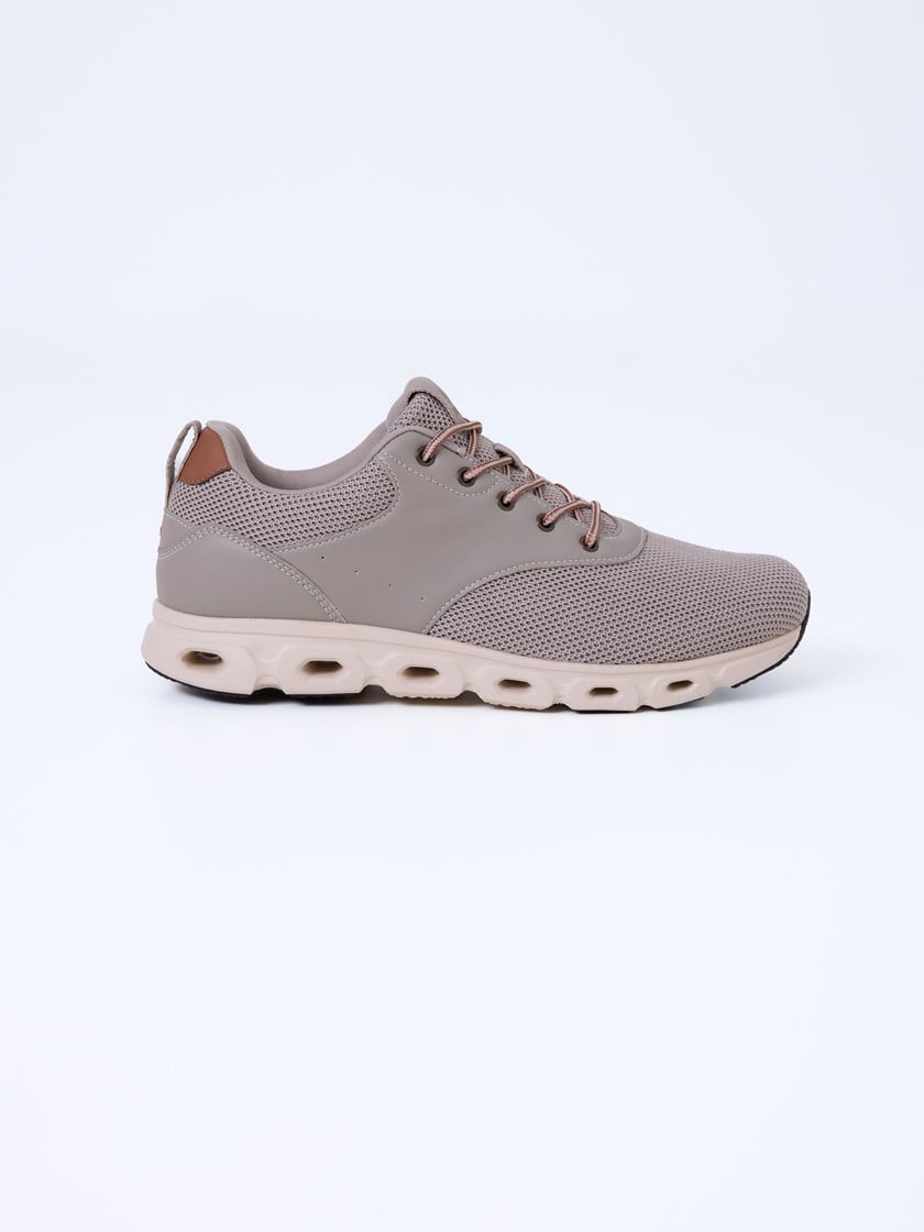 Allure Sneaker Feather Gray