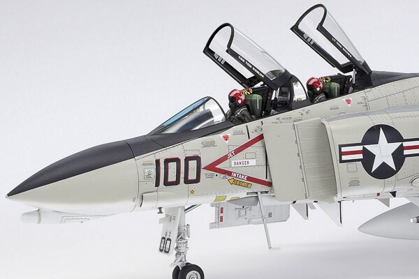 Tamiya - F-4B Phantom II Modelfly Byggesæt - 1:48 - 61121