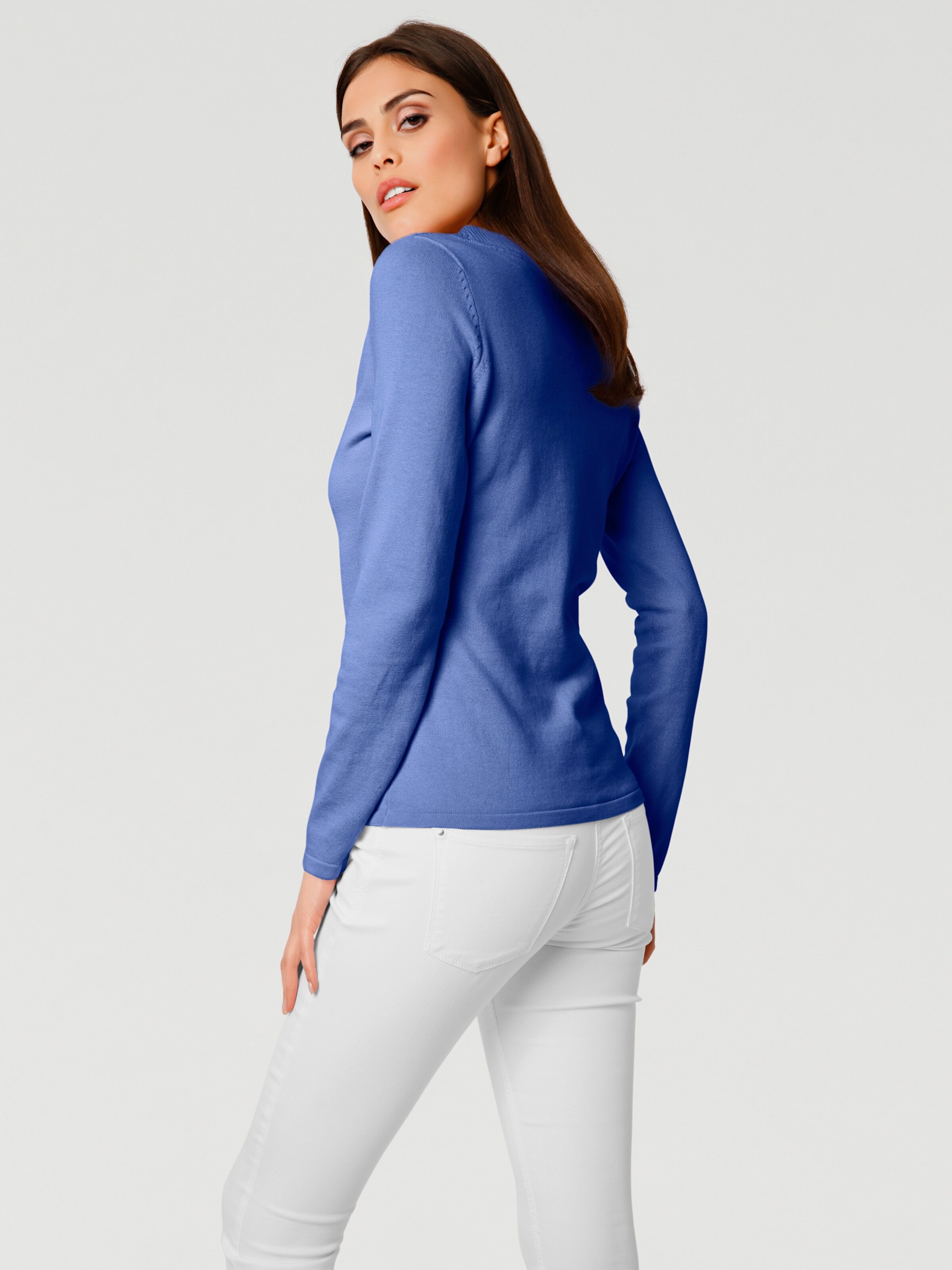 V-Pullover