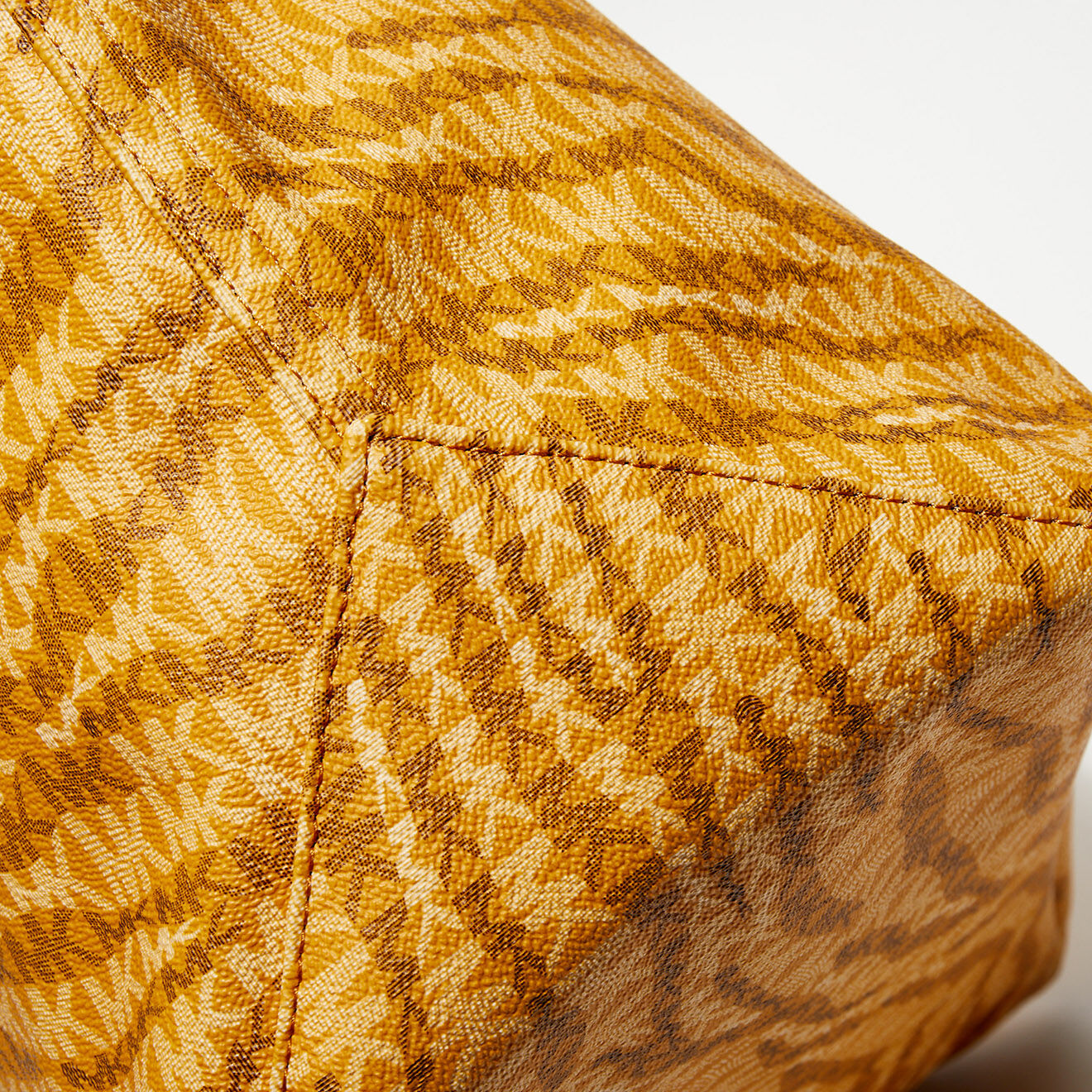 Michael Kors Cabas The Michael animal print  jaune foncé - 50x30x8 cm