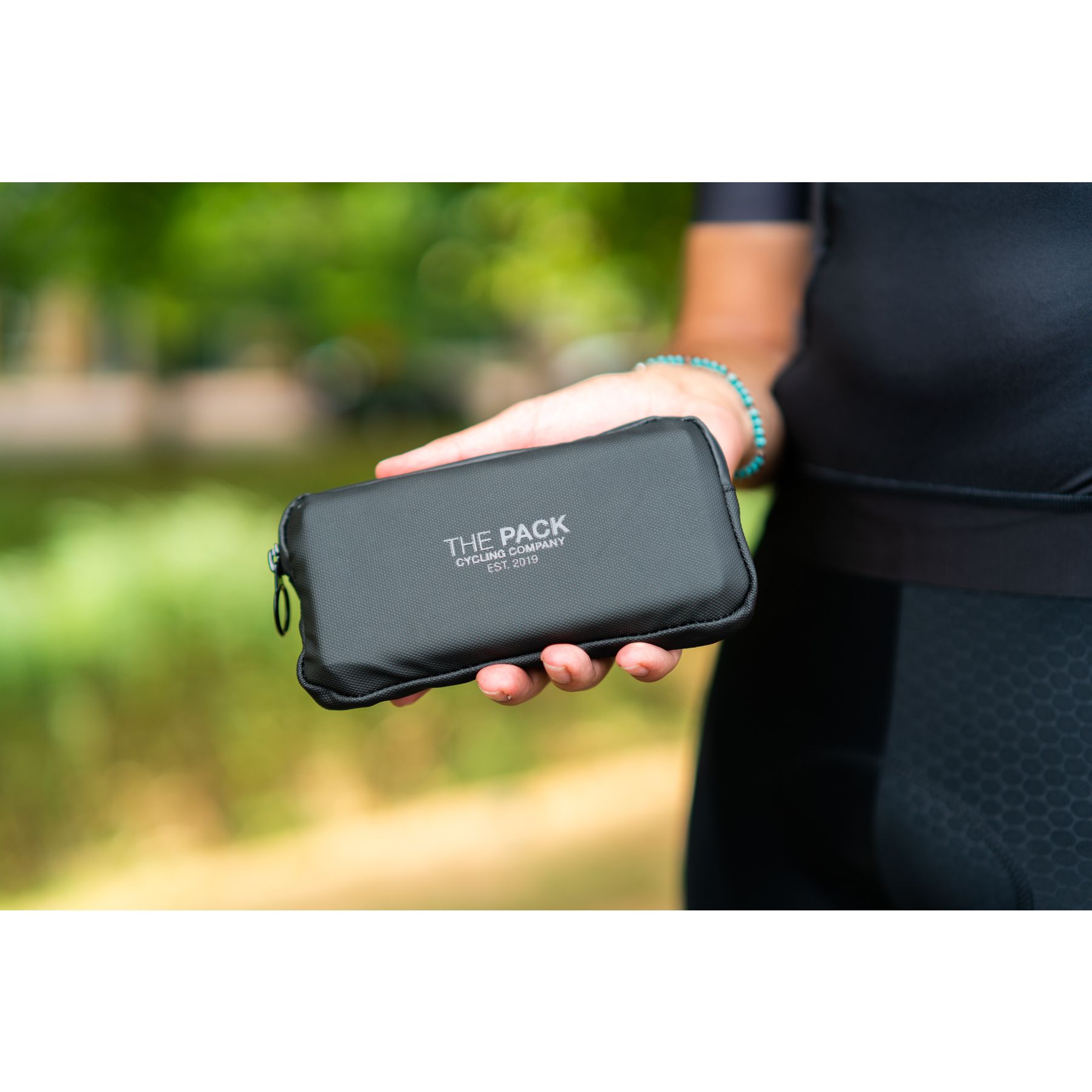 The Pack Essentials Case Basic