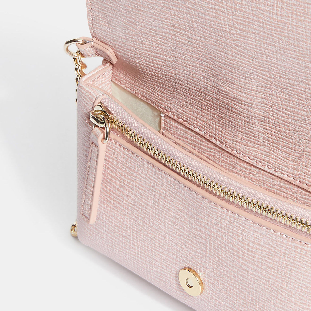Tommy Hilfiger Sac bandoulière Plush mini crossover rose clair - 11x18x5 cm