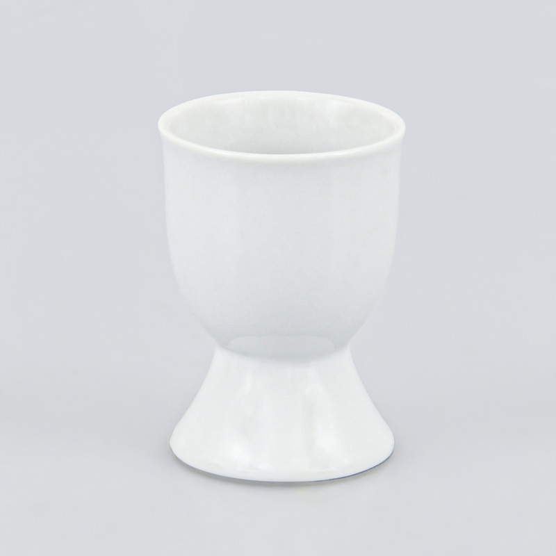 Coquetier blanc en porcelaine