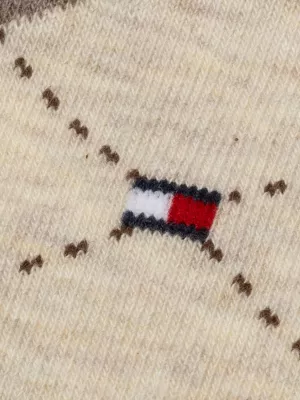 Pacote com 2 pares de meias femininas com estampa xadrez em losangos.