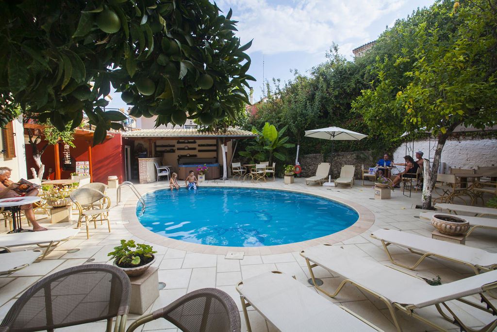 Paradise Hotel Logies en ontbijt - Hotel