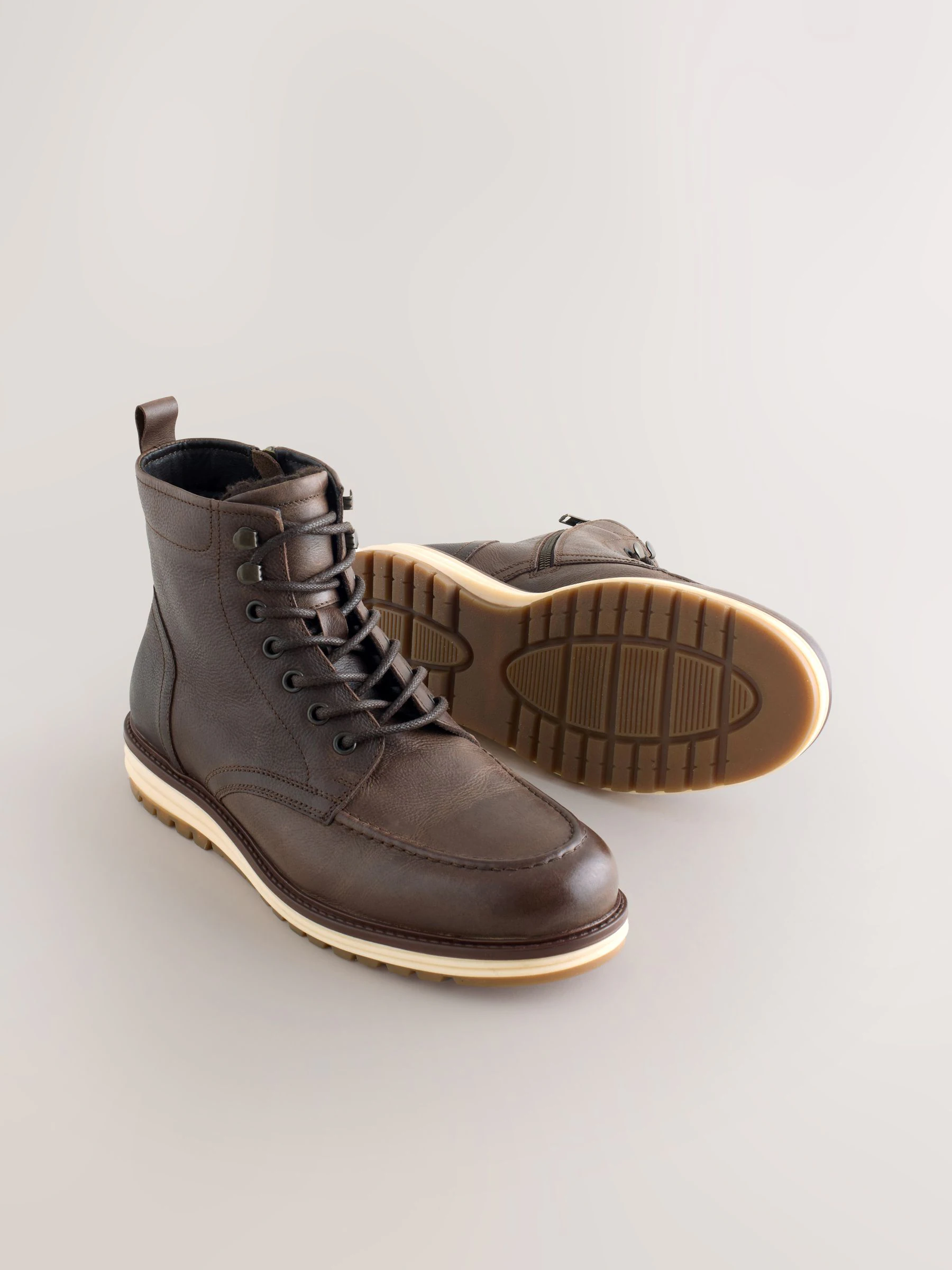 Bruin - Tall Leather Apron Toe Boots