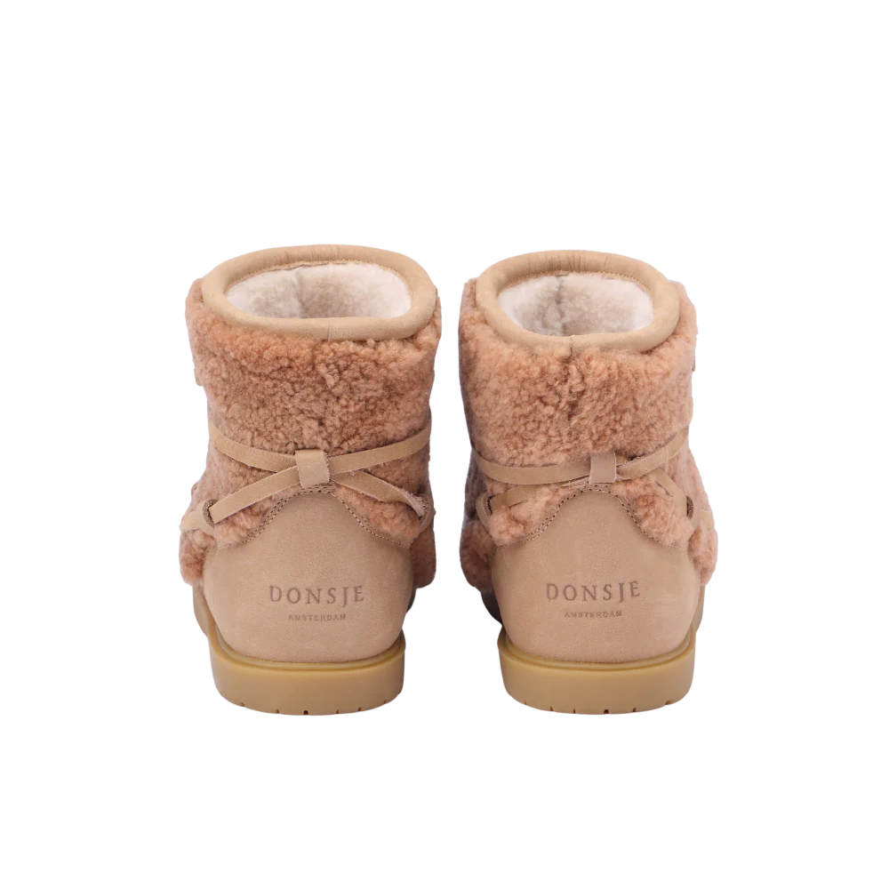 Cassia Boots | Beige Curly Sheep Wool
