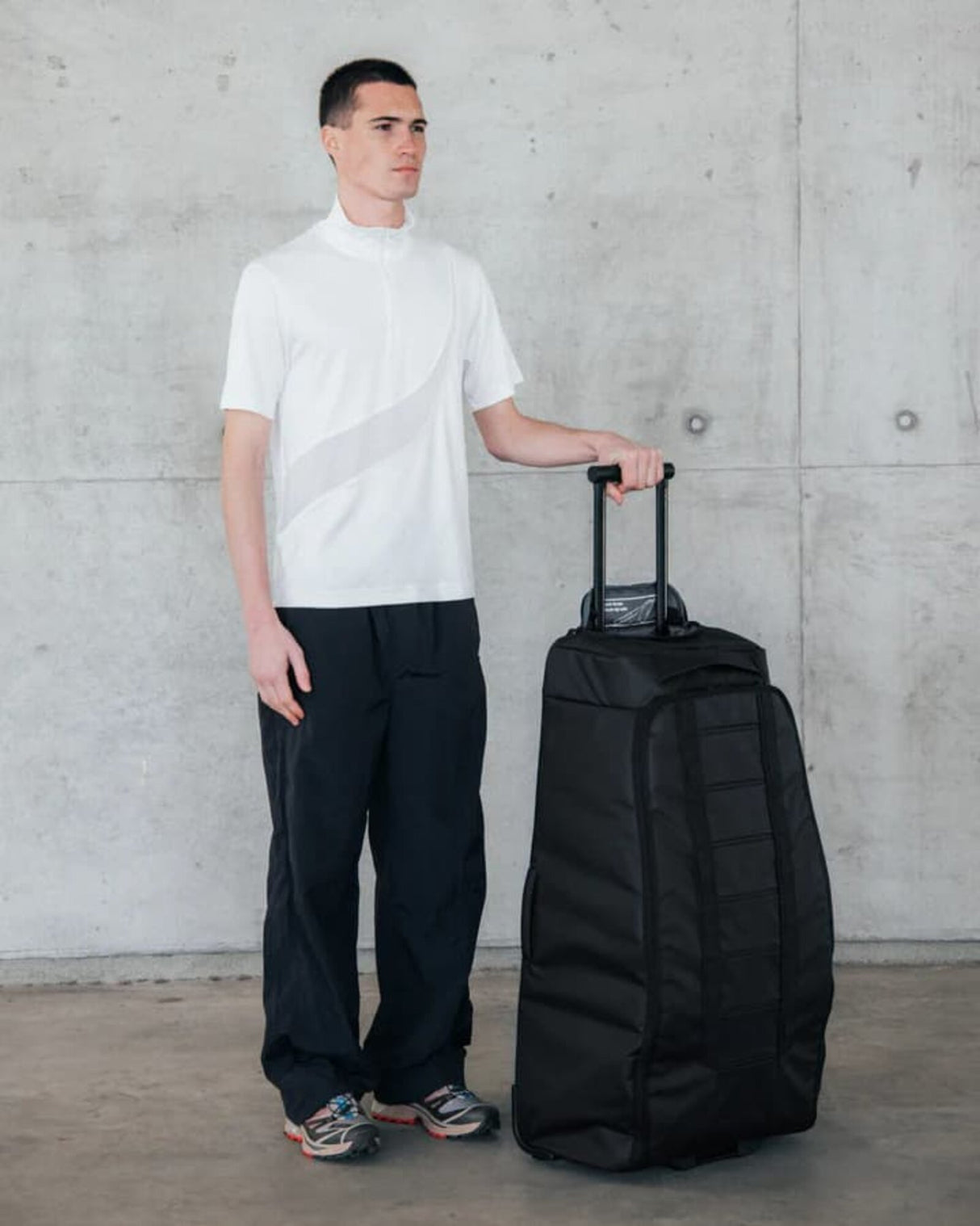 Db<br>Hugger Roller Bag 90L