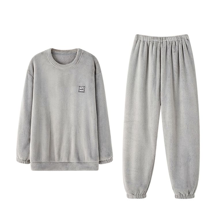 Jeony - Pyjamaset: Fleece Sweatshirt + Broek