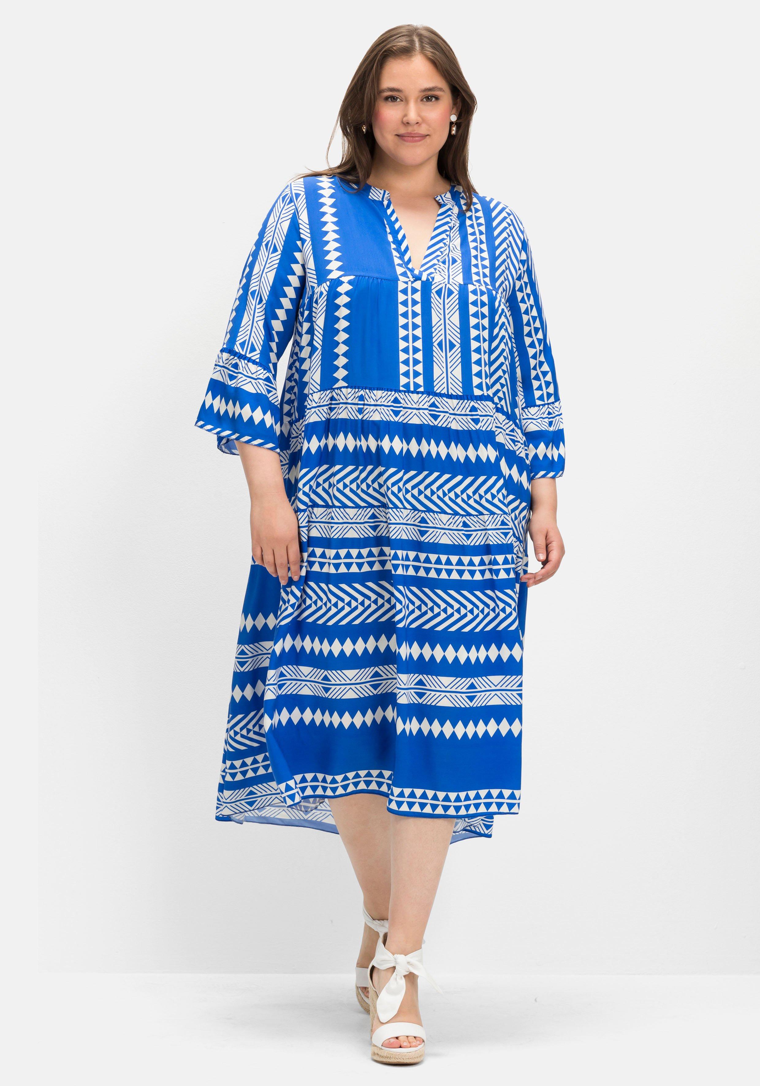 Maxikleid mit Ethnoprint und Volant