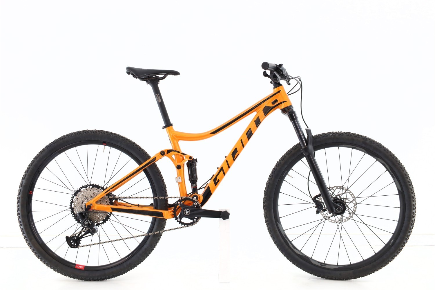Giant Stance 1 (2022) | Diamond