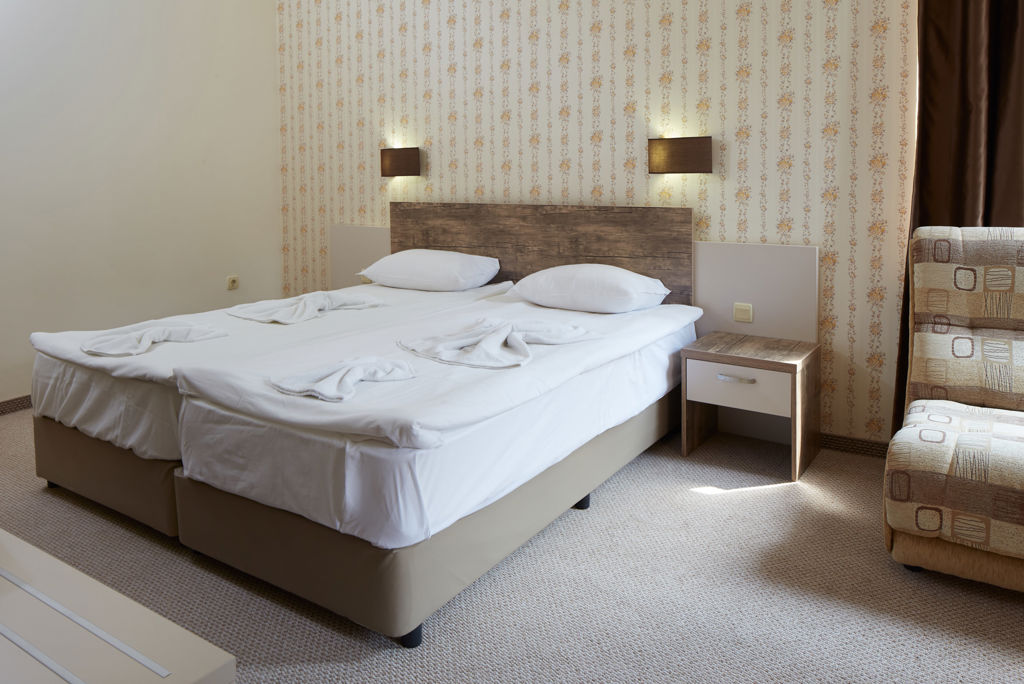 Lira Hotel Logies en ontbijt - Hotel