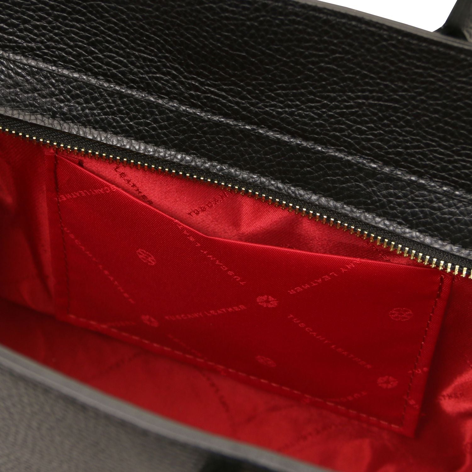 TL142507 – Origami – leren tote