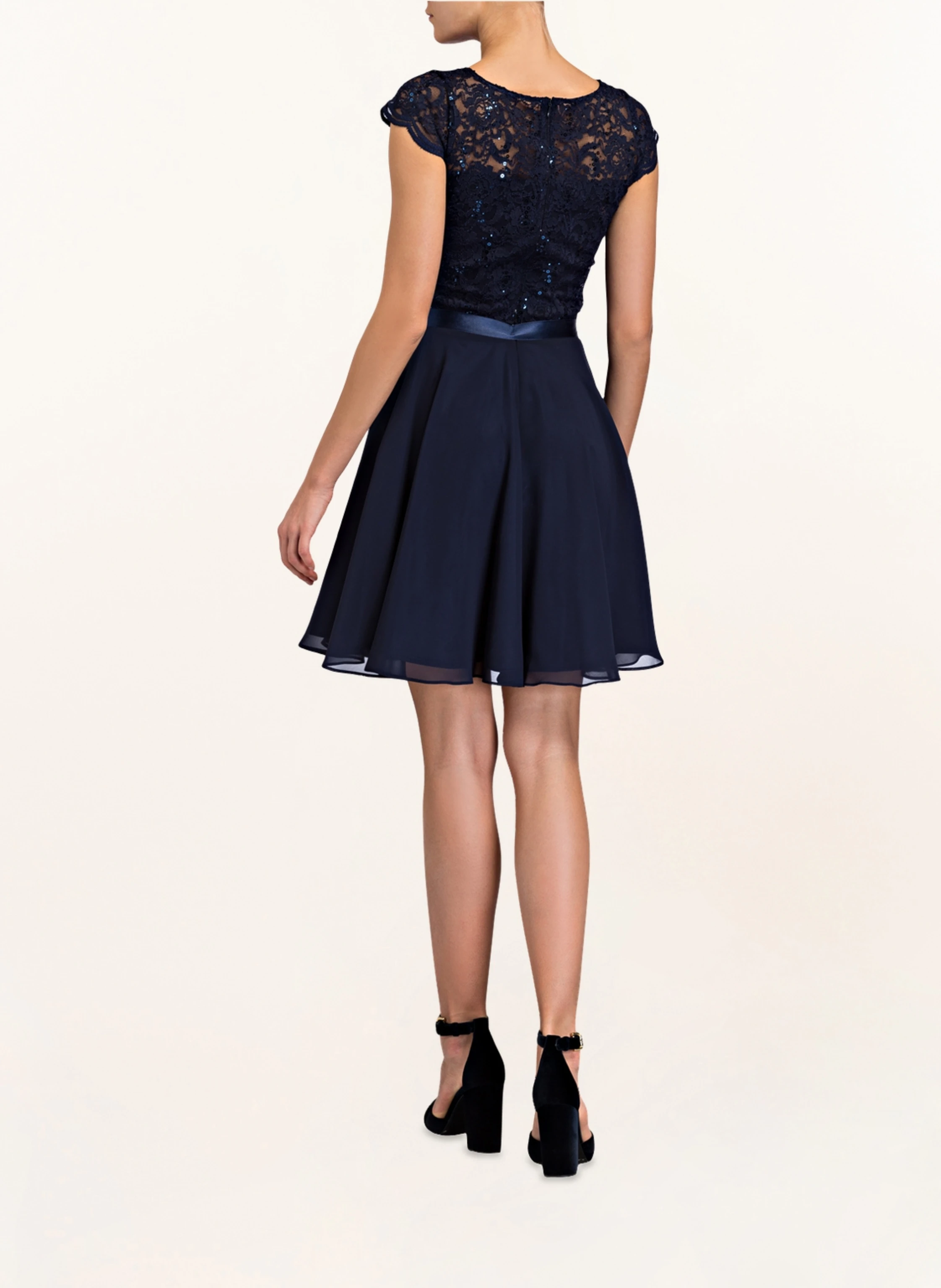 SWING Kleid