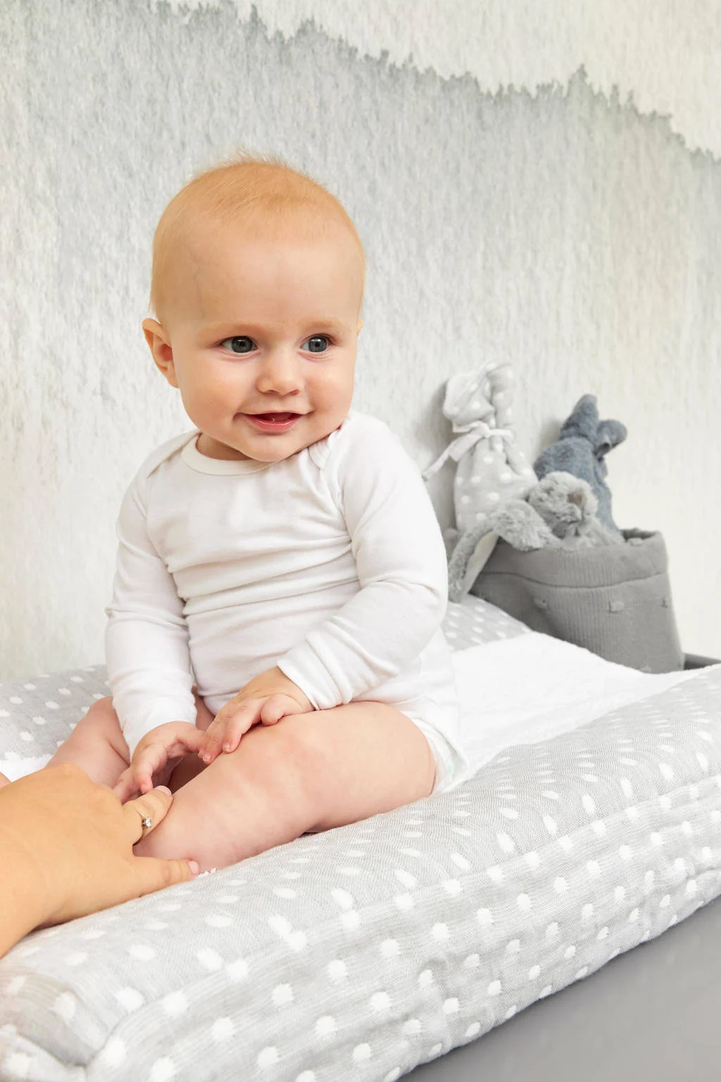 aankleedkussenhoes Little Dots grijs