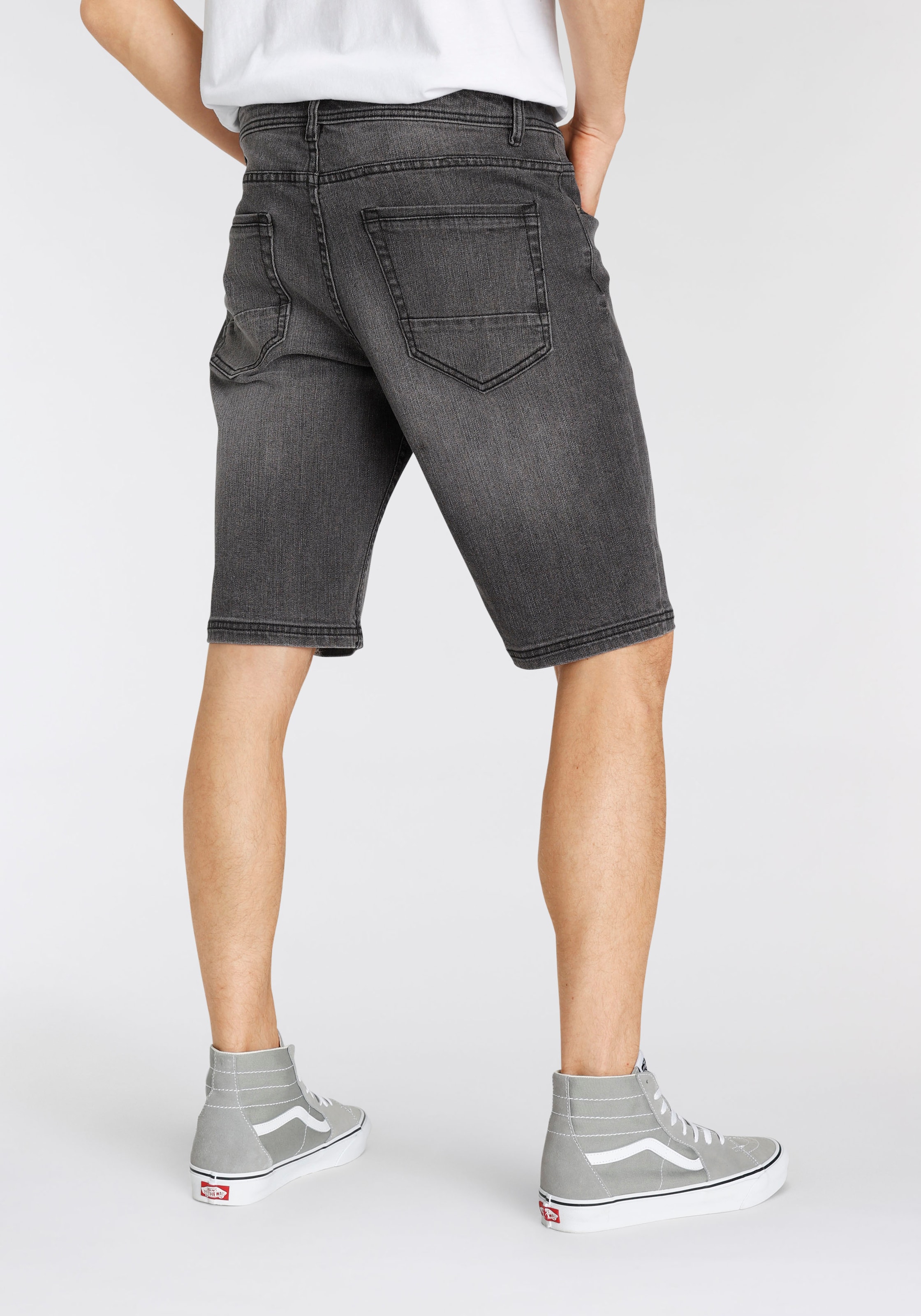AJC Shorts  im 5-Pocket-Stil