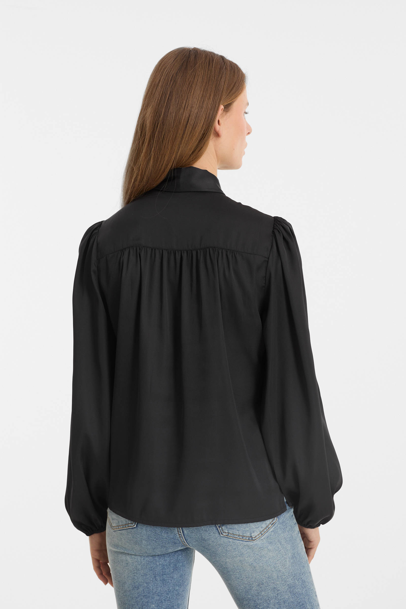 anytime satijnen blouse met strikkaag zwart