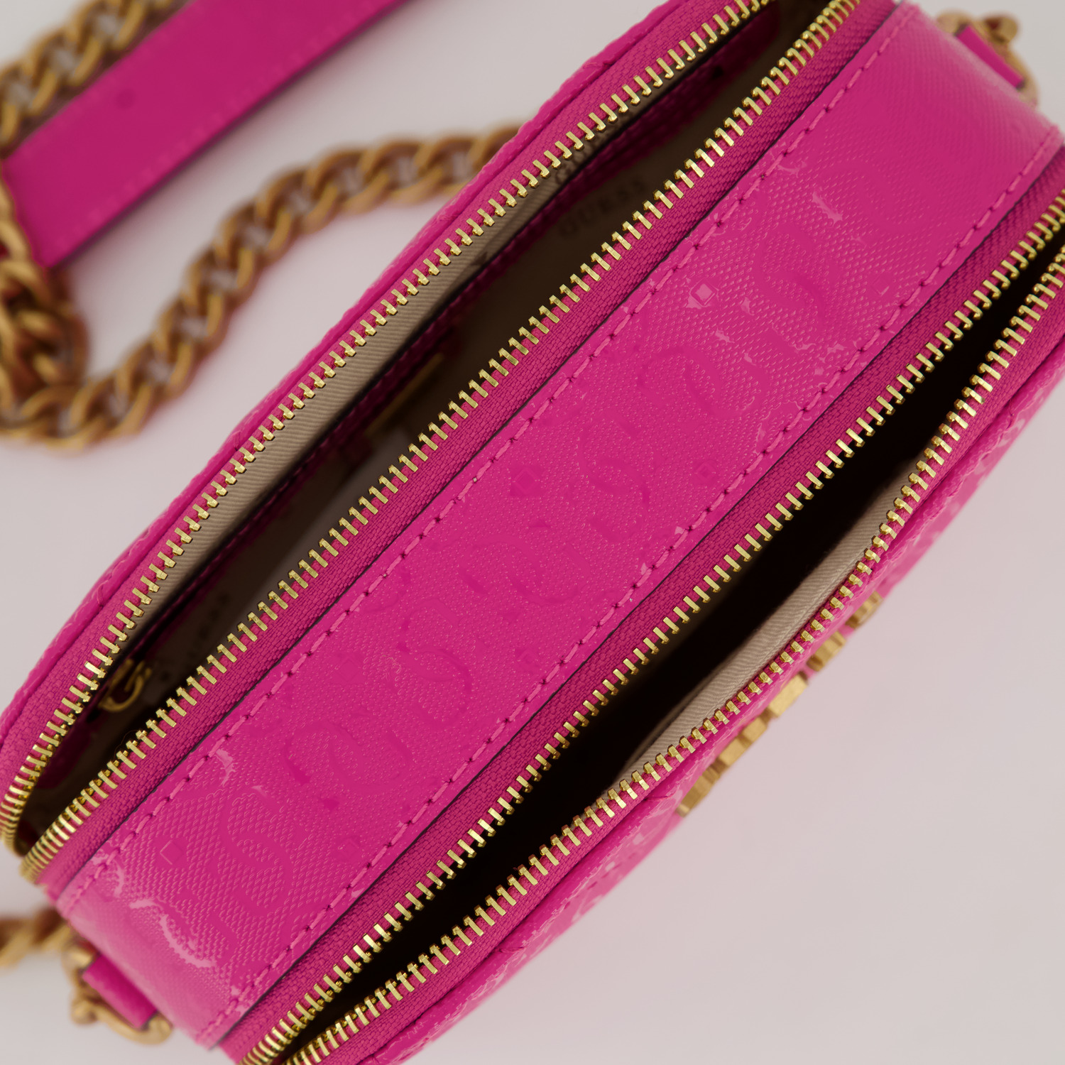 GUESS JANIA CROSSBODY CAMERA