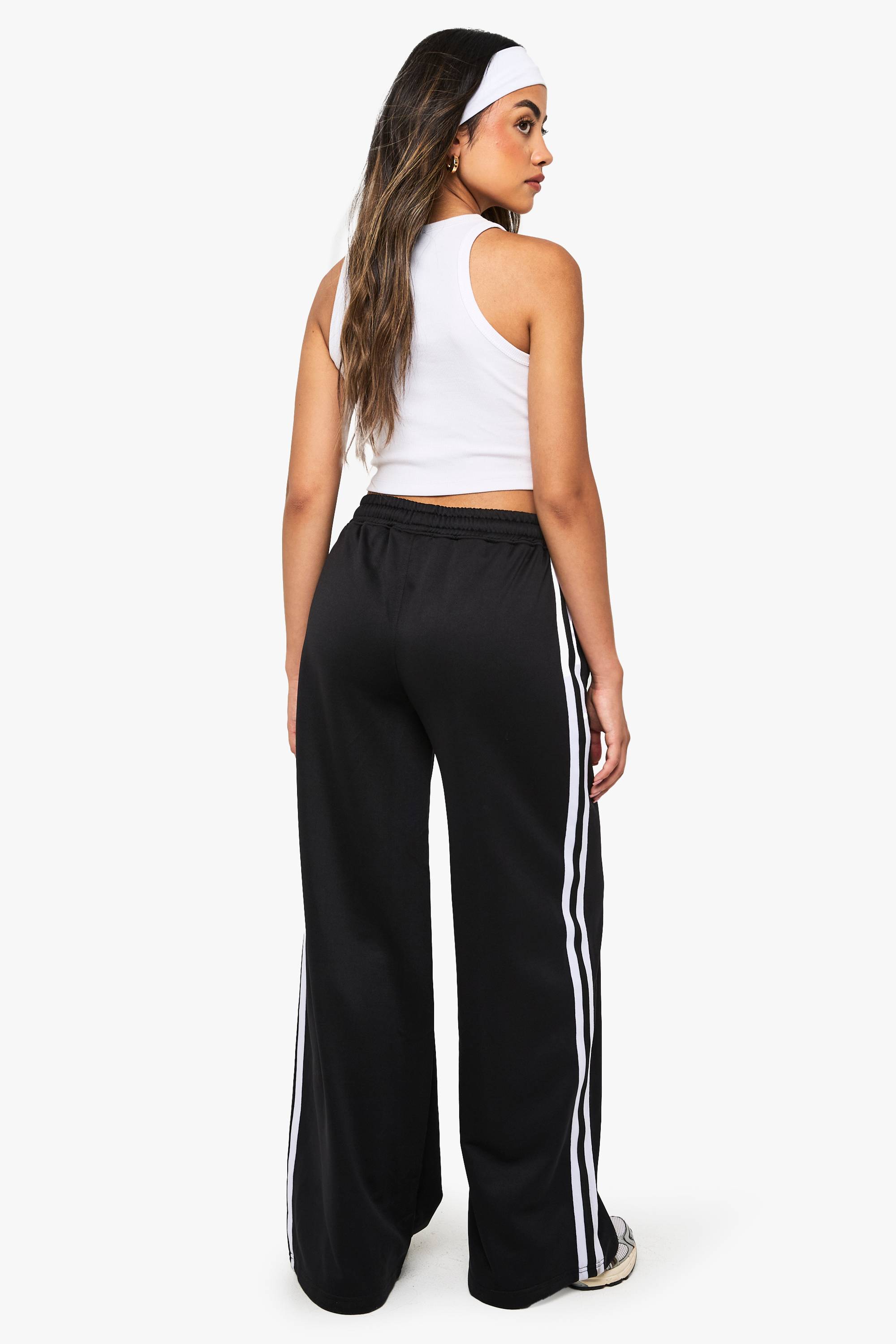 boohoo Joggeur à jambes droites en tricot avec bande latérale rayée