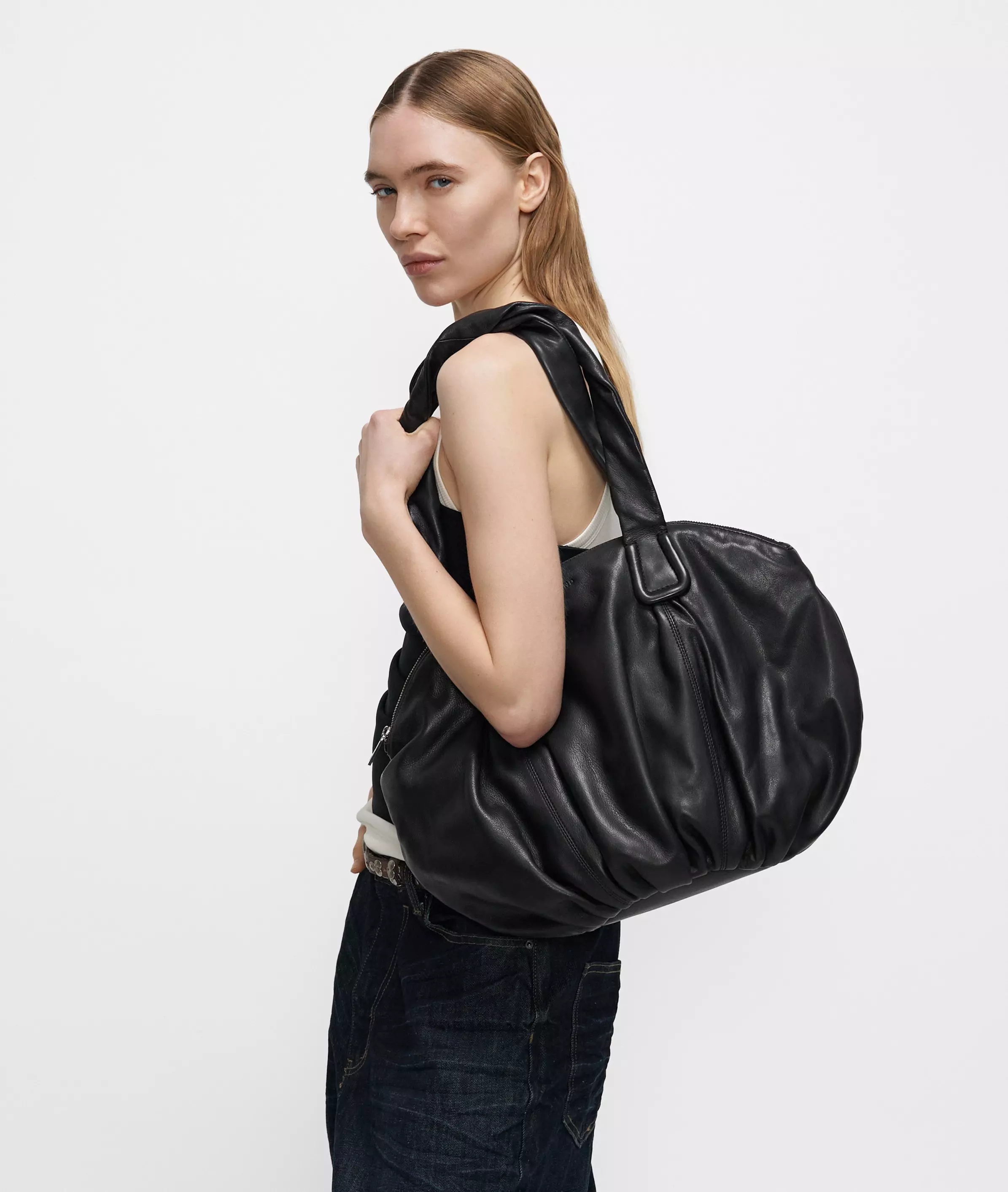 Archive Lucy Shopper M Spacious leather shopper