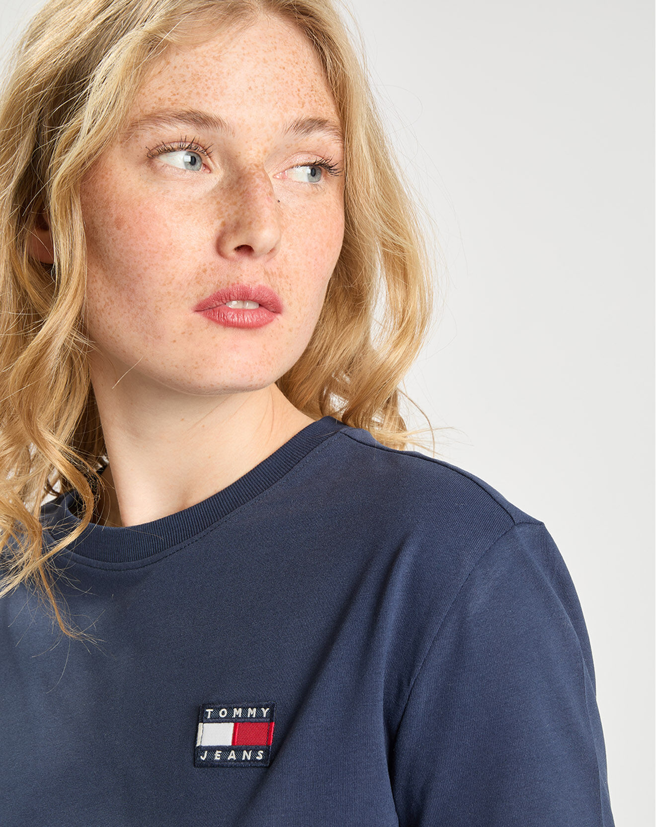 Tommy Jeans T-Shirt Tommy Badge bleu marine