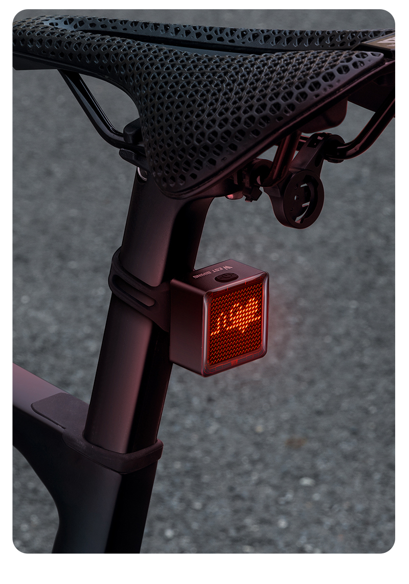 1100mAh Wiederaufladbares USB Fahrrad Rücklicht Velo LED Bremssensor mit Personalisierbarem Muster (IP55) - Schwarz