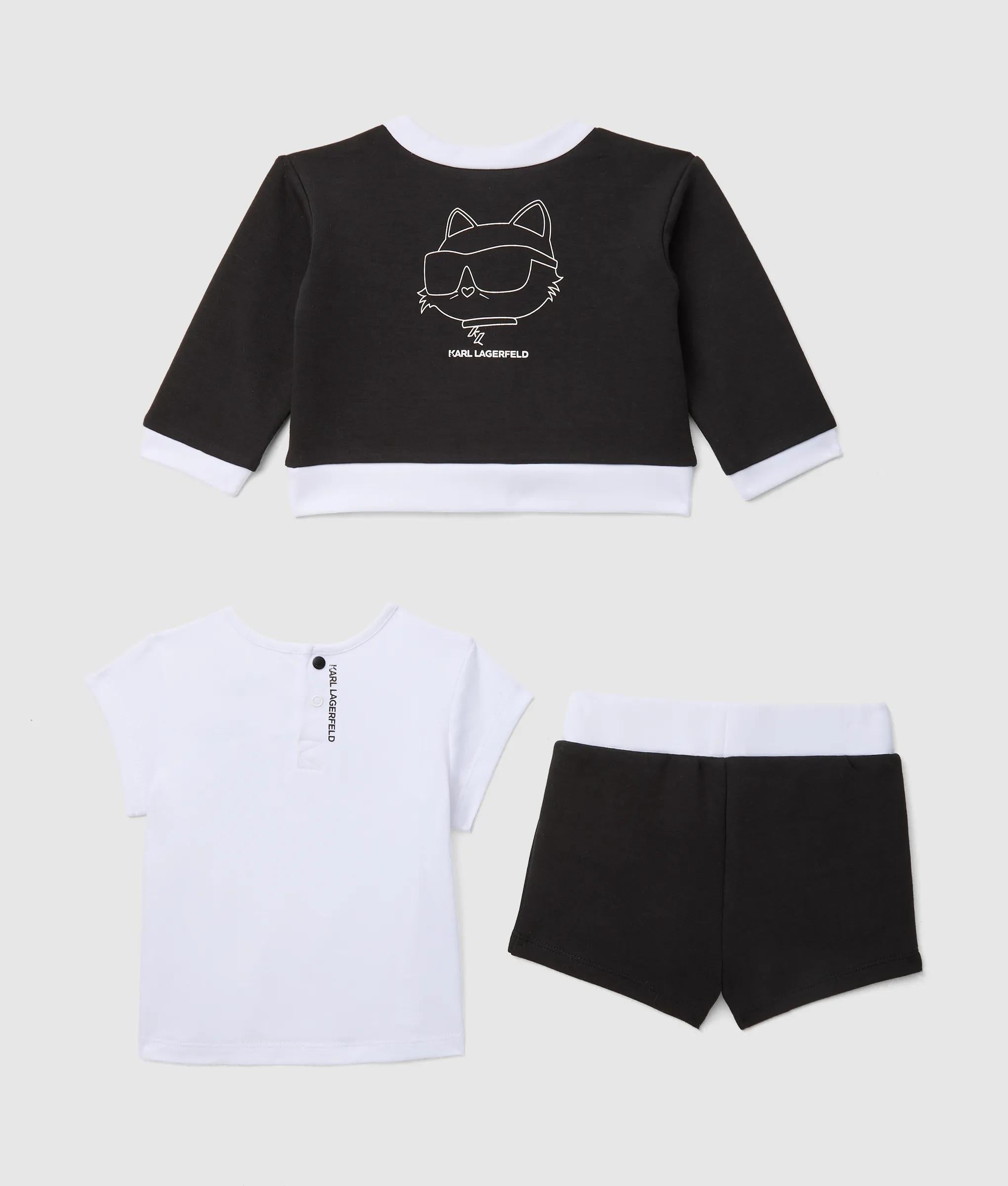 Baby set met korte broek en vest