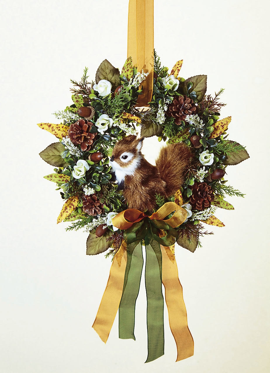 Wandkranz mit Eichhörnchen