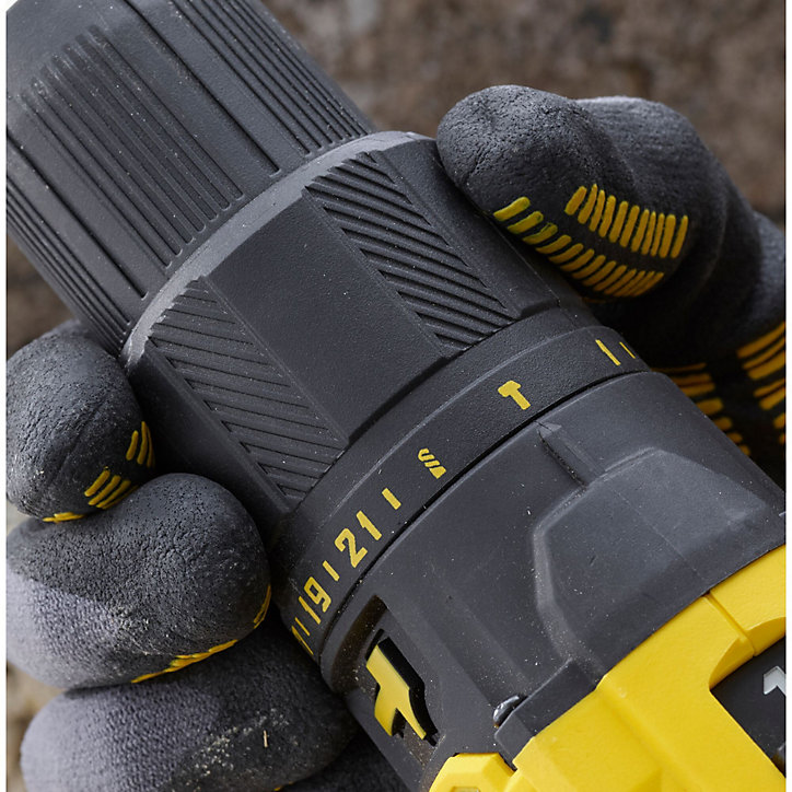 Perceuse à percussion sans fil Stanley Fatmax SFMCD711D22-QW Gamme V20 18V - 2x2Ah