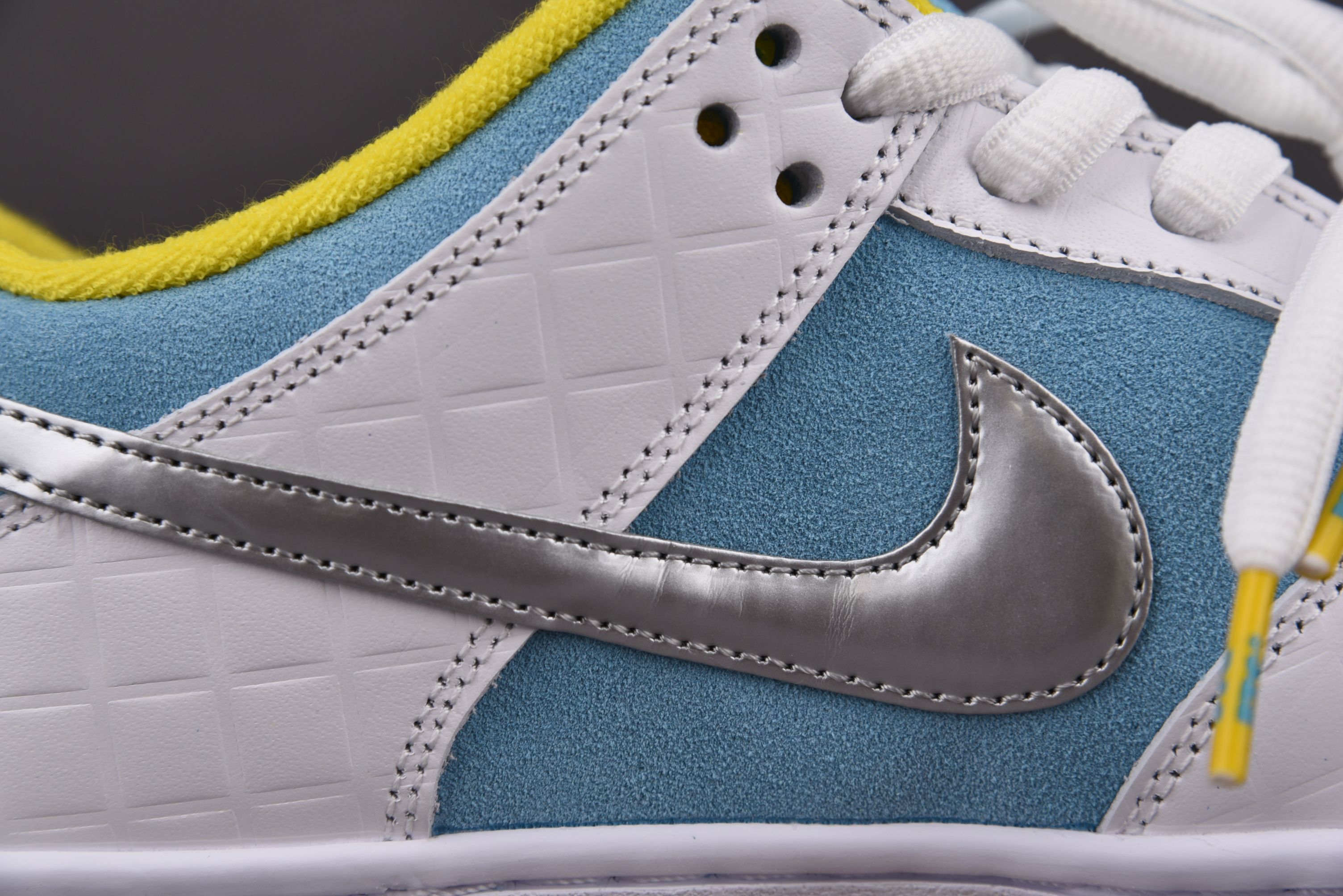 Nike SB Dunk Low Pro FTC Lagoon Pulse