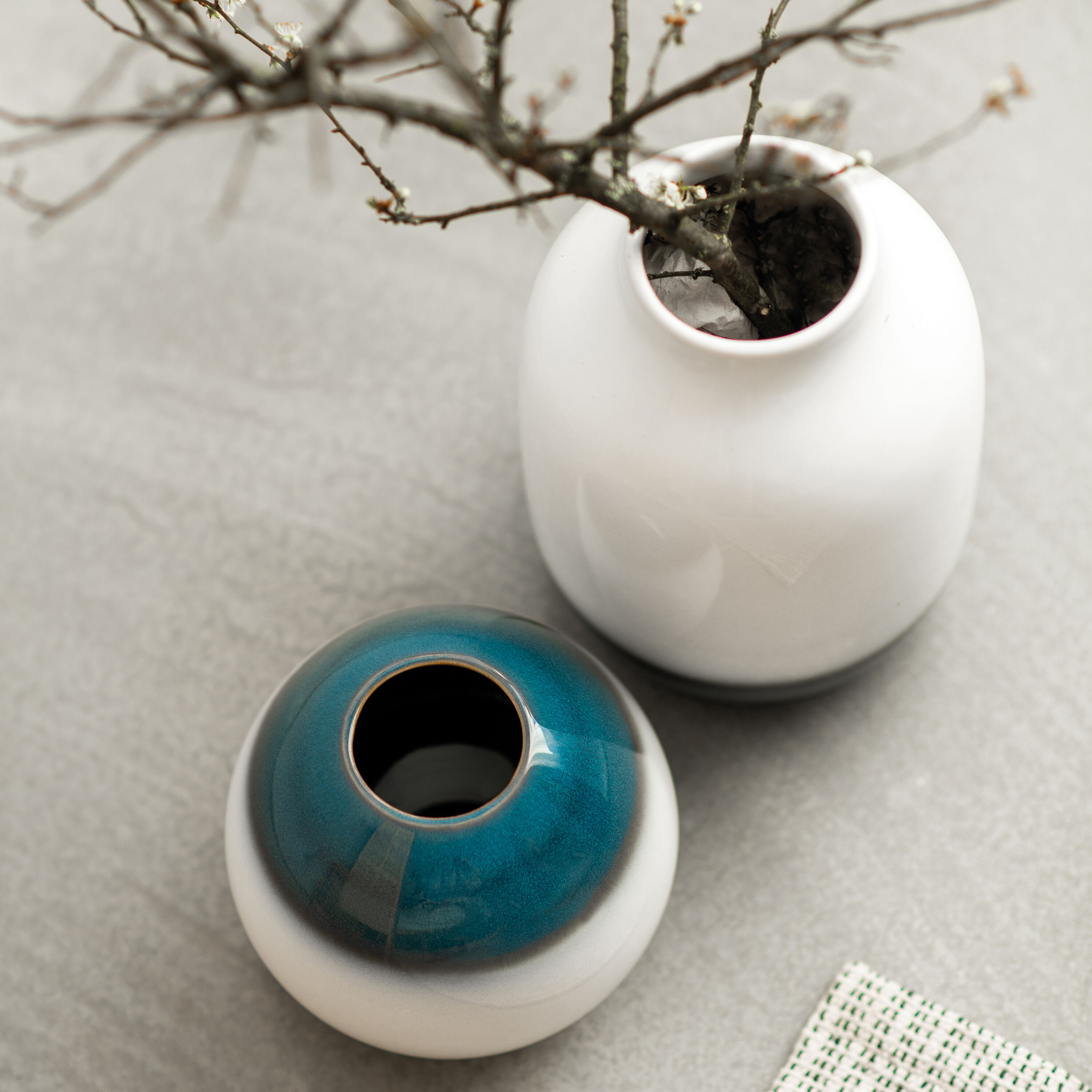 Lave Vase Blue, 6.2'' x 8.7'', earthenware