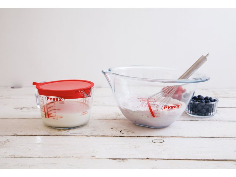 Pyrex Messbecher 1 L, 21 x 16 x 11 cm Messkrug mit rotem Deckel