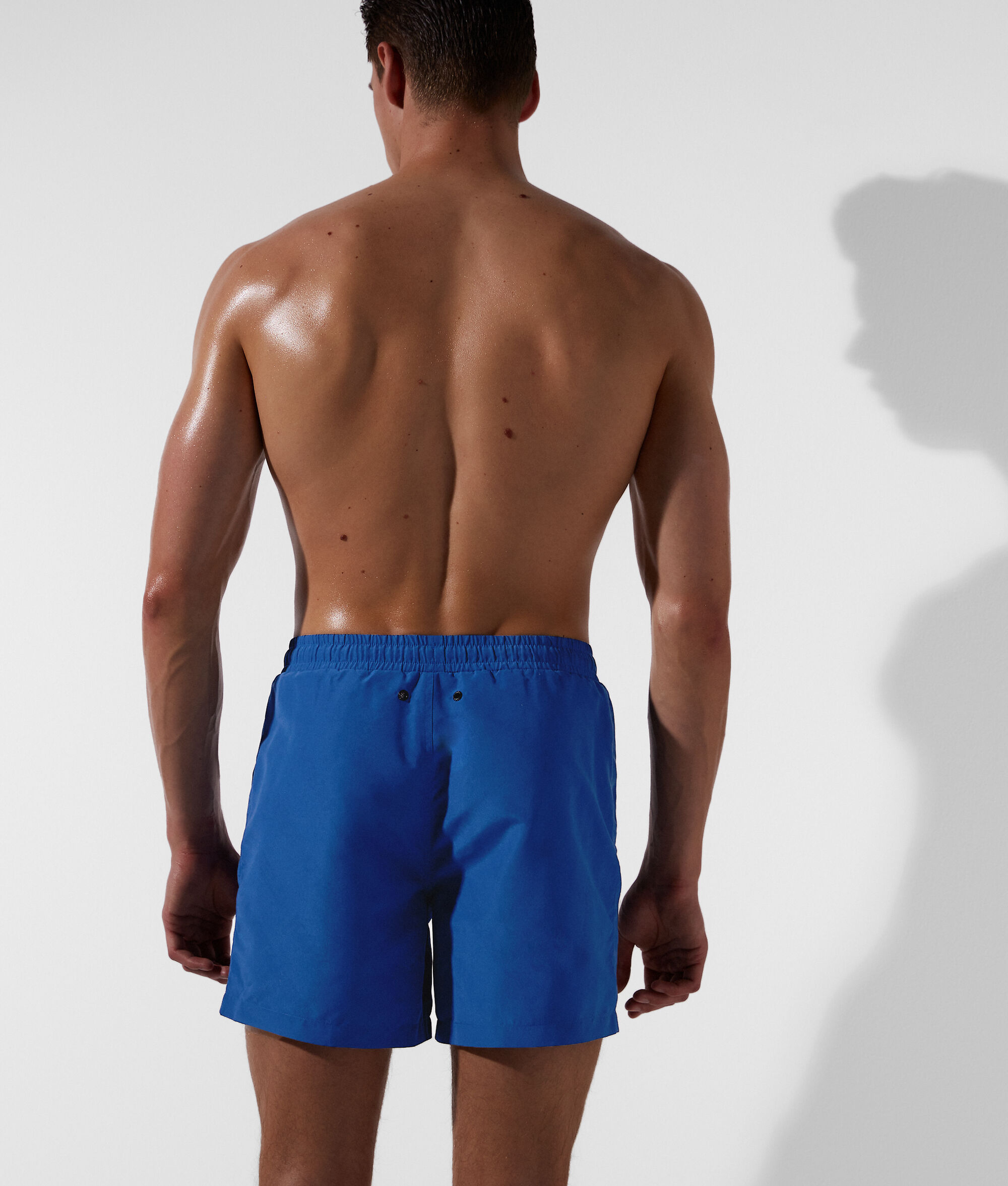 SHORT DE SURF AVEC LOGO KARL EN DIAGONALE TON SUR TON RUE ST-GUILLAUME