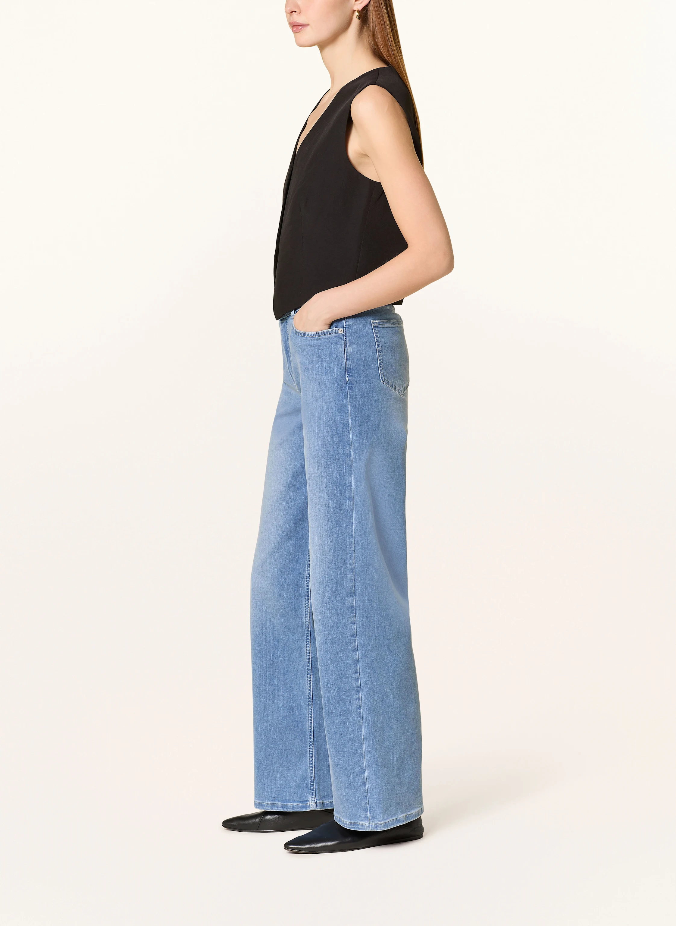 comma casual identity Straight Jeans