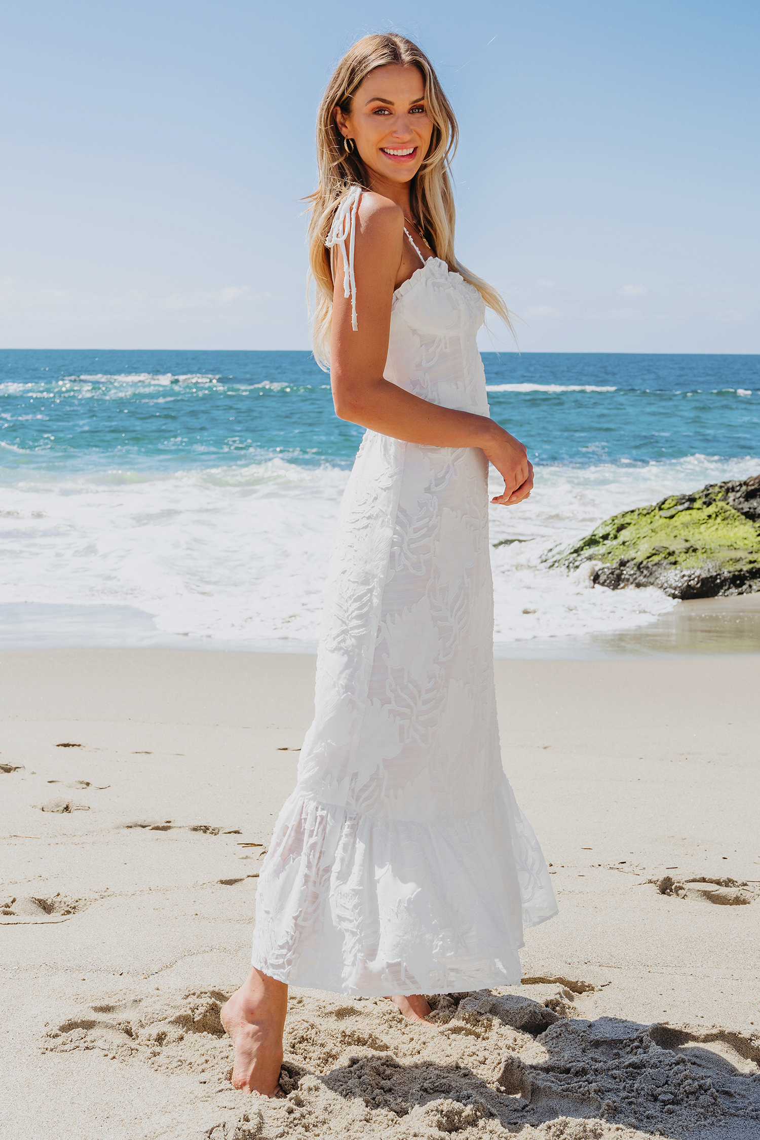 Robe maxi nouée sur les épaules à col en cœur et ourlet à volants