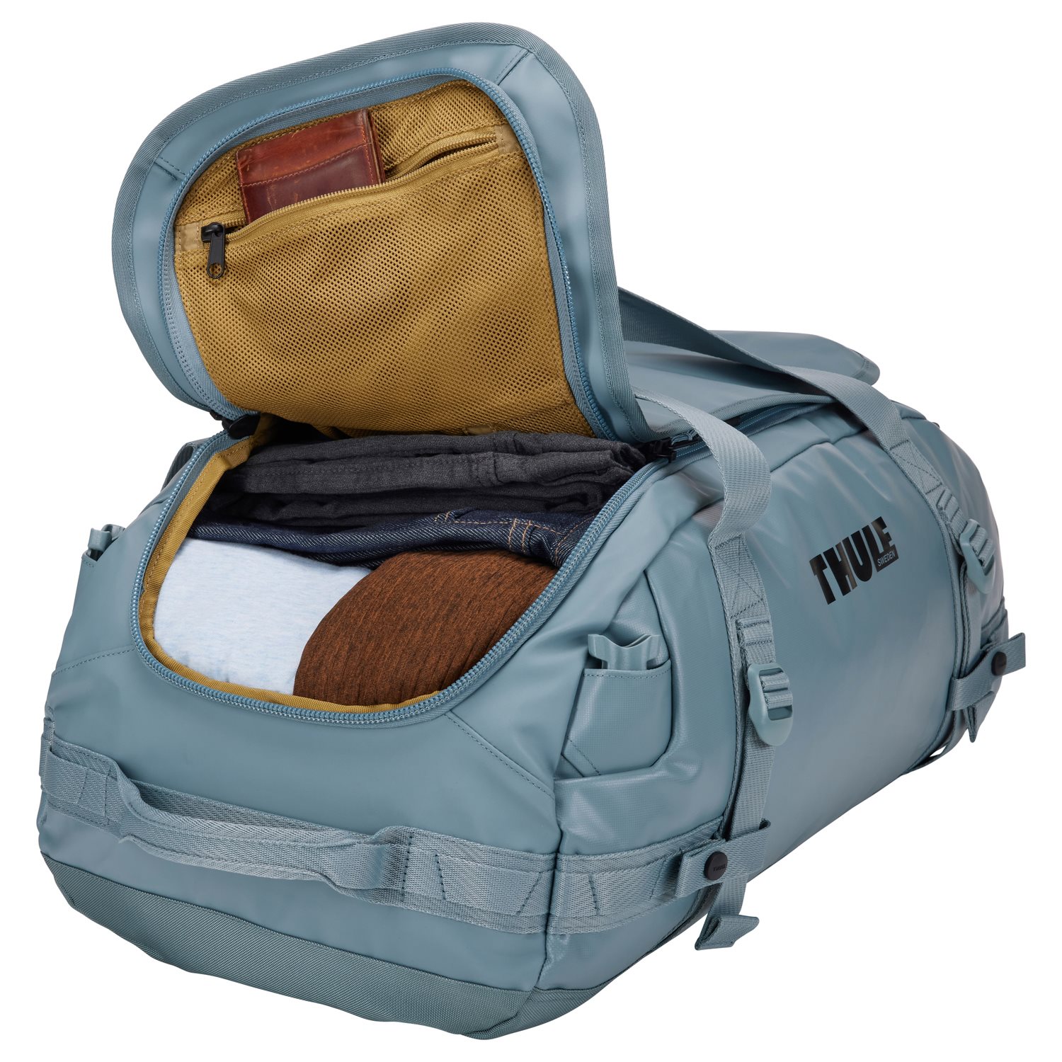Thule Chasm Duffel 40L pond