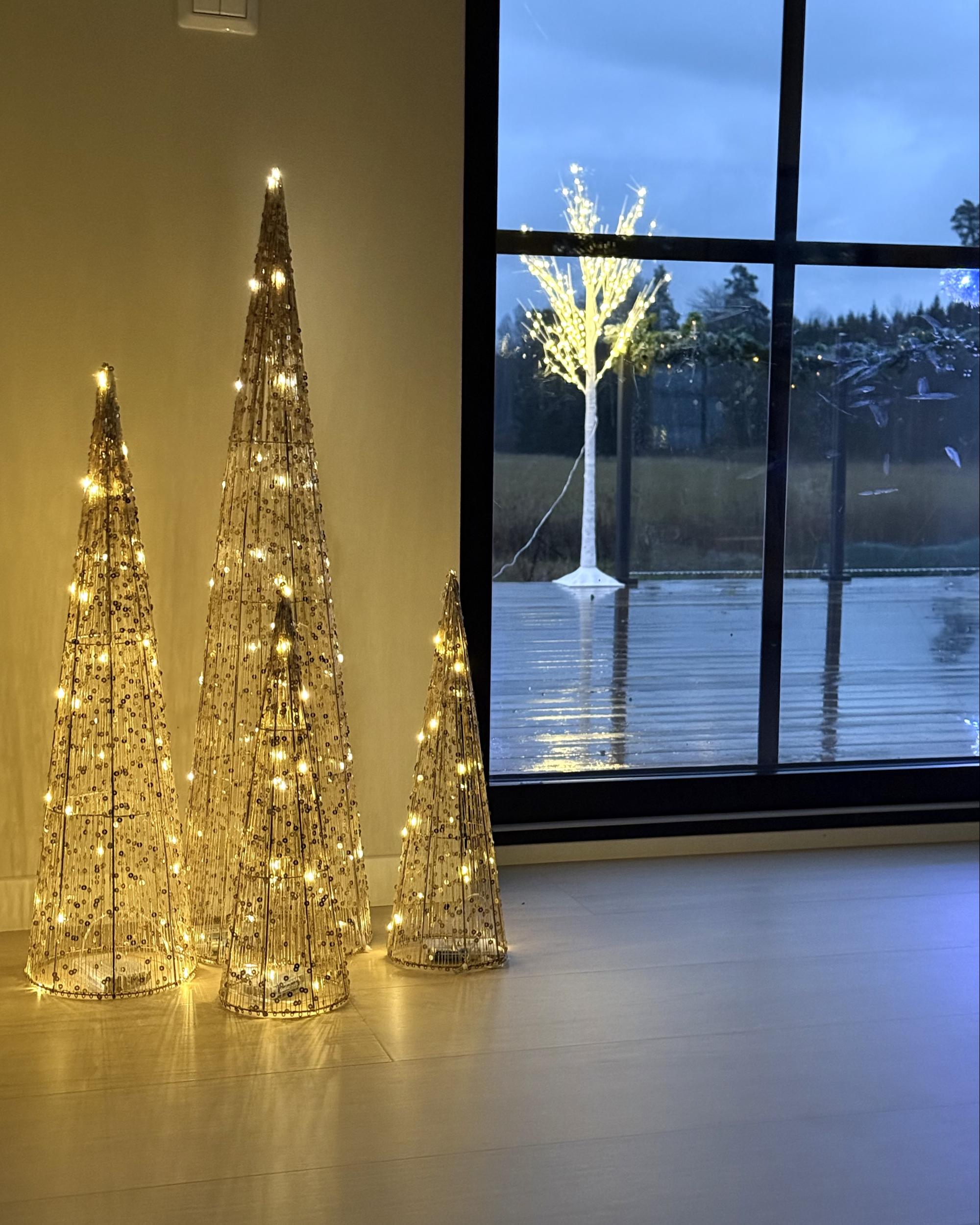 Set van 3 kerstdecoraties LED VEJLESO Kerstboom 40/60/80 cm Goud