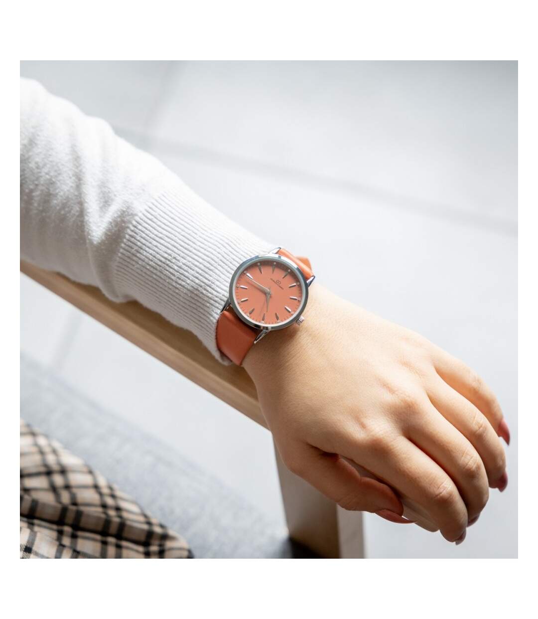 Magnifique Montre Femme Orange GIORGIO