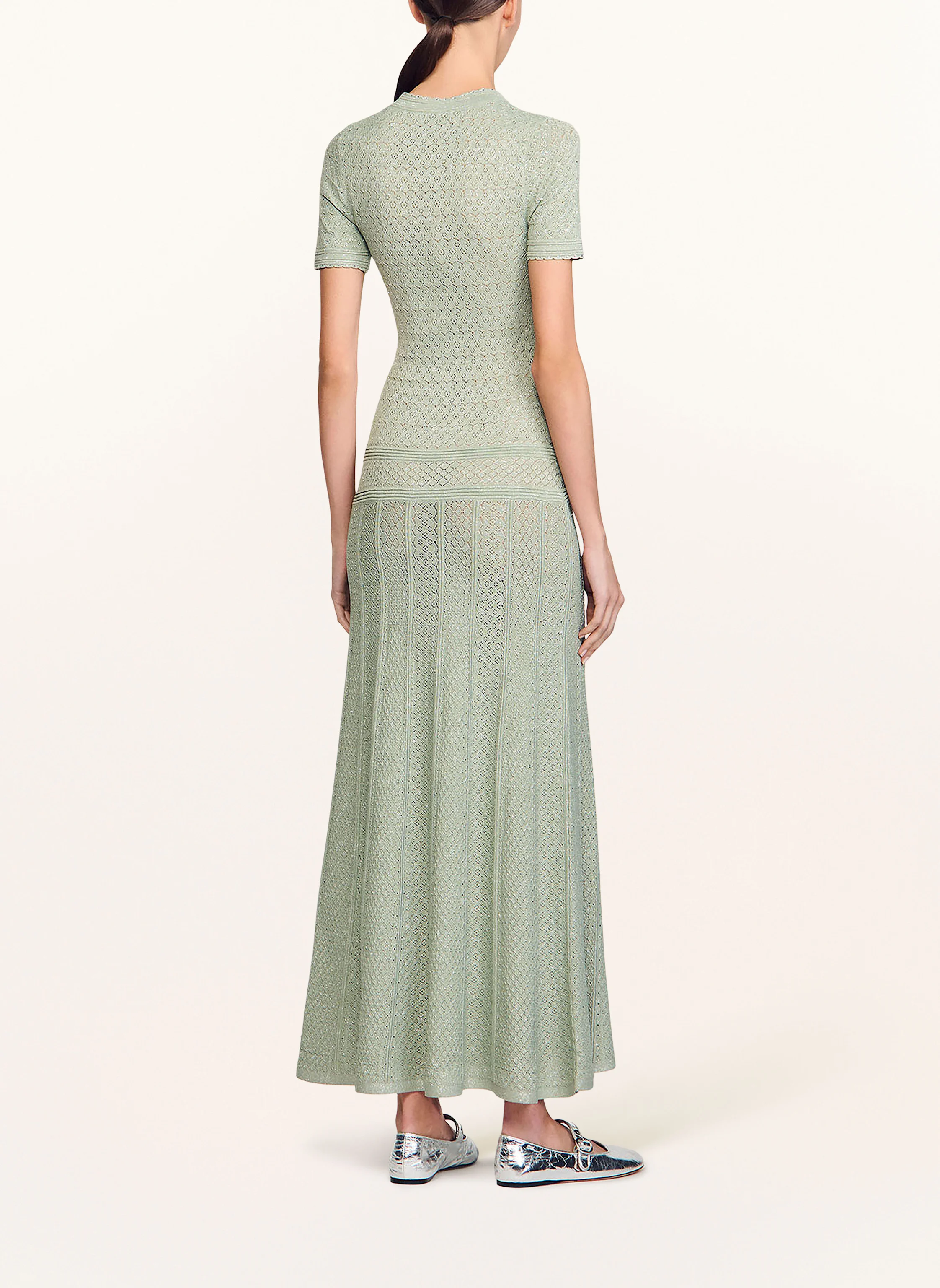 SANDRO Strickkleid mit Glitzergarn und Schmucksteinen