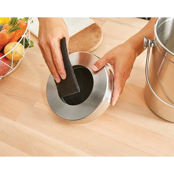 Lot seau à compost en inox 5 L et 4 filtres à charbon antiodeurs Matho