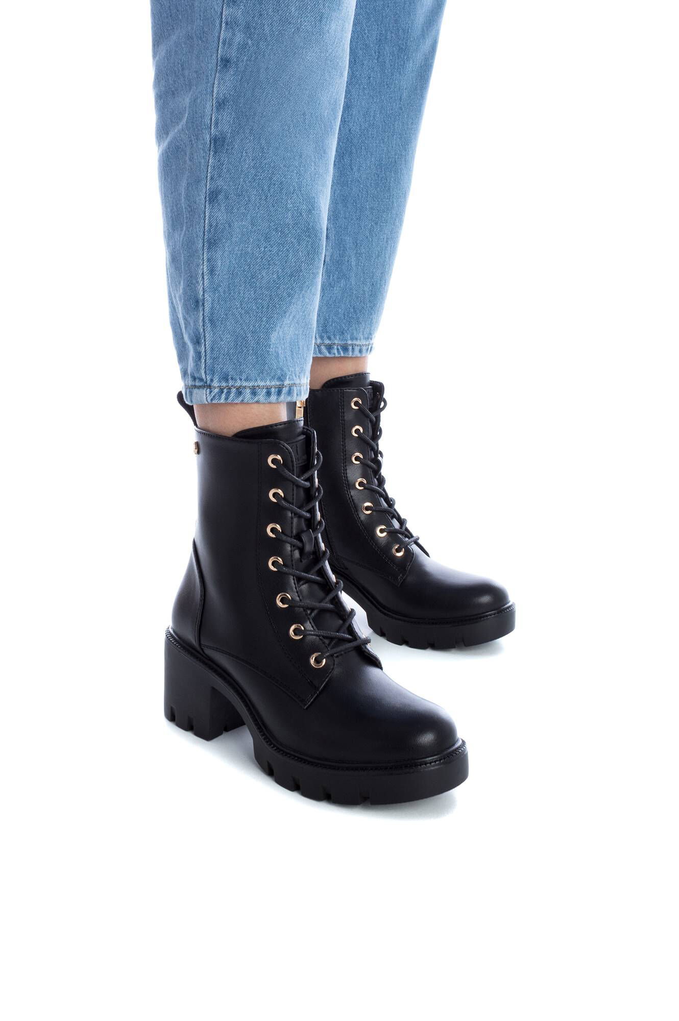 Botas de cano curto femininas