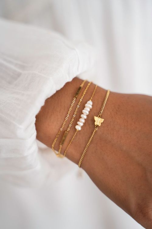 Minimalistische armband met meerdere parels