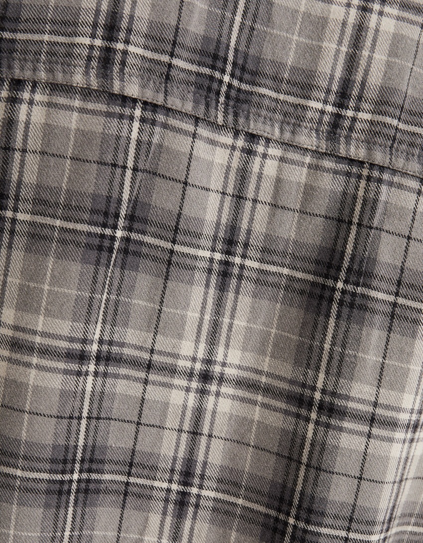 Camisa xadrez de manga comprida com efeito desbotado